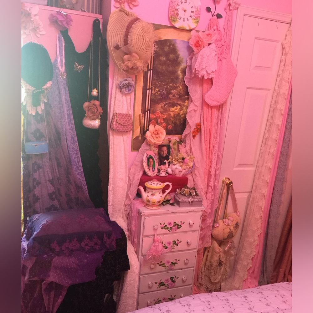 Meet your Posher, Alison